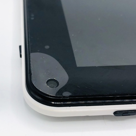 iRulu eXpro Model X9 White Tablet 9" Screen w/ Black Leather Keyboard Case - Picture 16 of 16